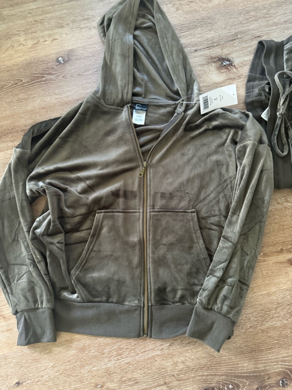 Felina Olive Green Velour Zip Hoodie set size M. Brand new